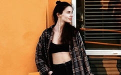 尾行4中文版下载